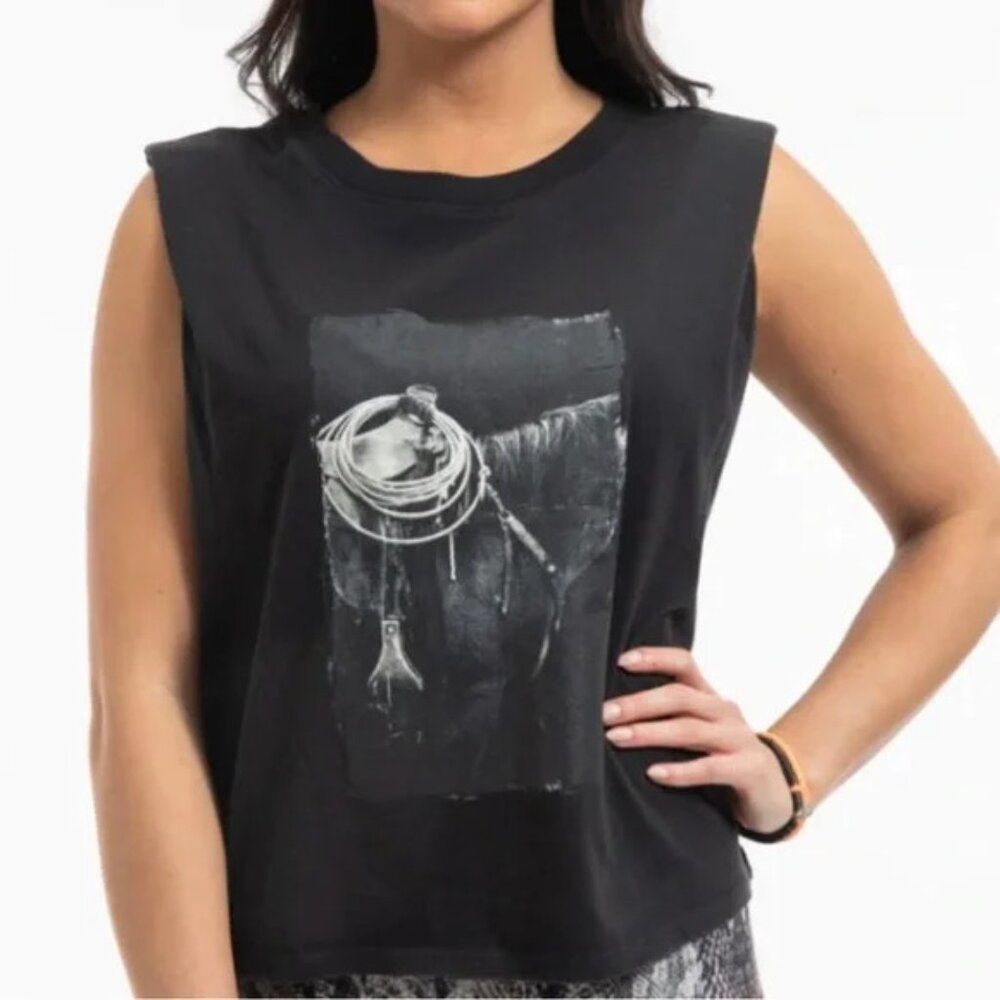 VENOR GRAPHIC TEE - Saddle Horse Print Rolled Sleeves, NWT western boho